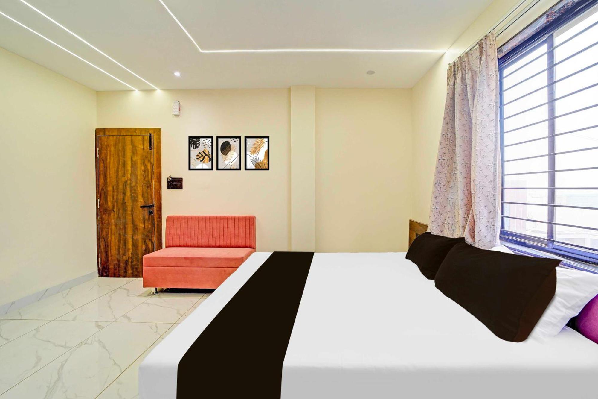 Townhouse Aurobindo Hospital 4* Manglia