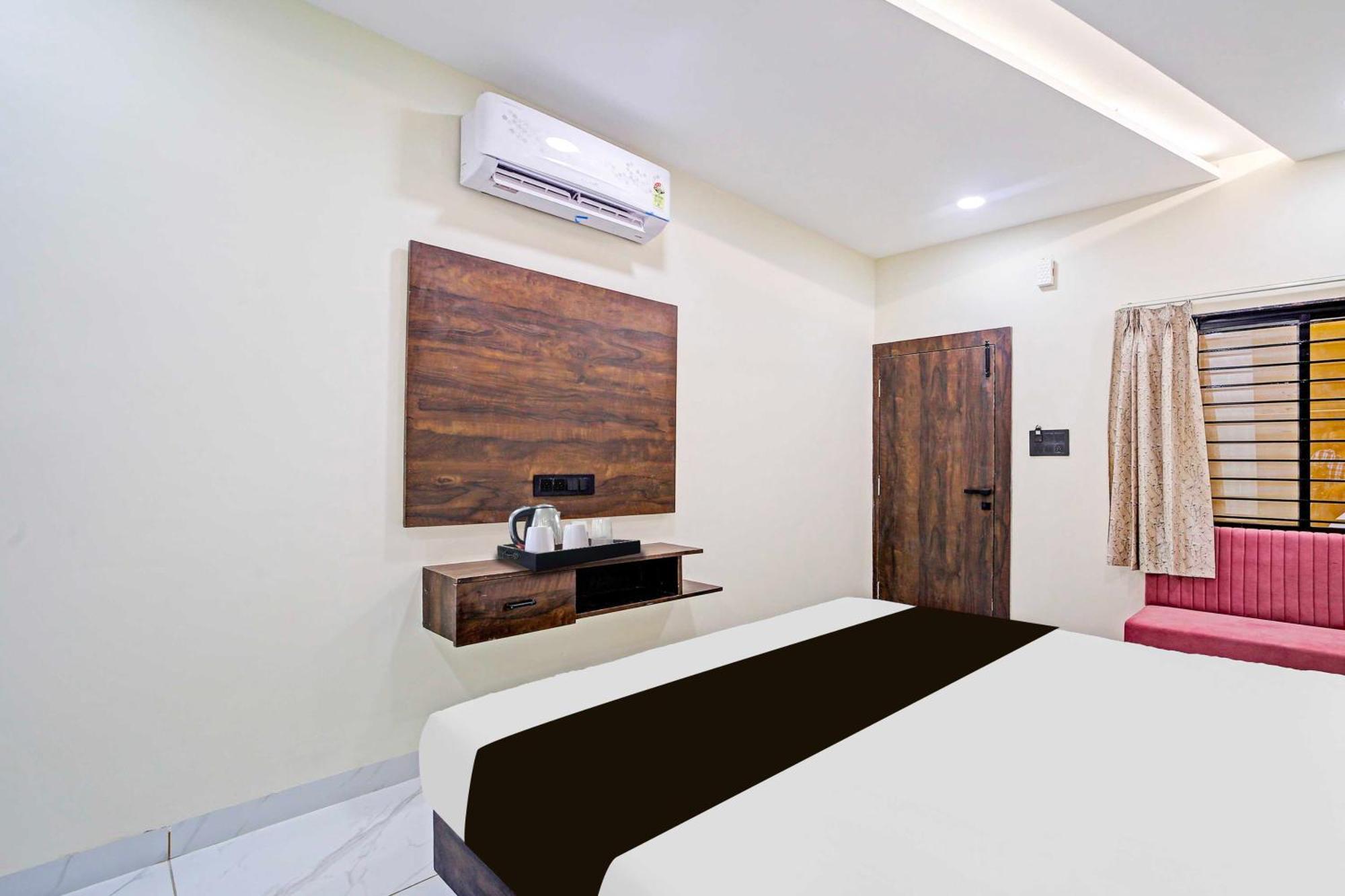 Hotel Townhouse Aurobindo Hospital 4*